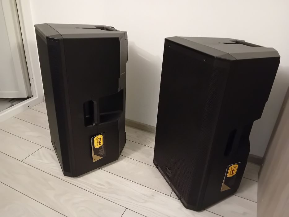 900w rms Rcf art 935a active / 8000 Lei !