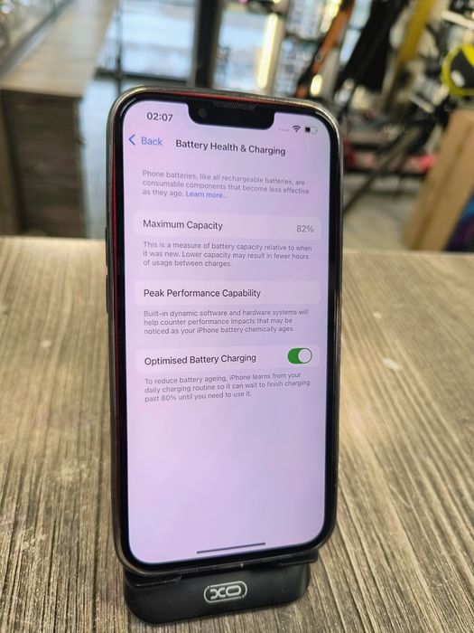 iPhone 13 / 128GB RED
