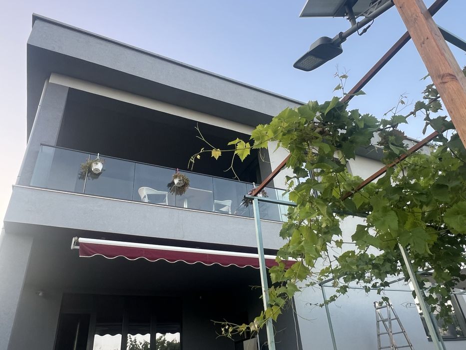 Къща с морска панорама и голям двор Горна Трака