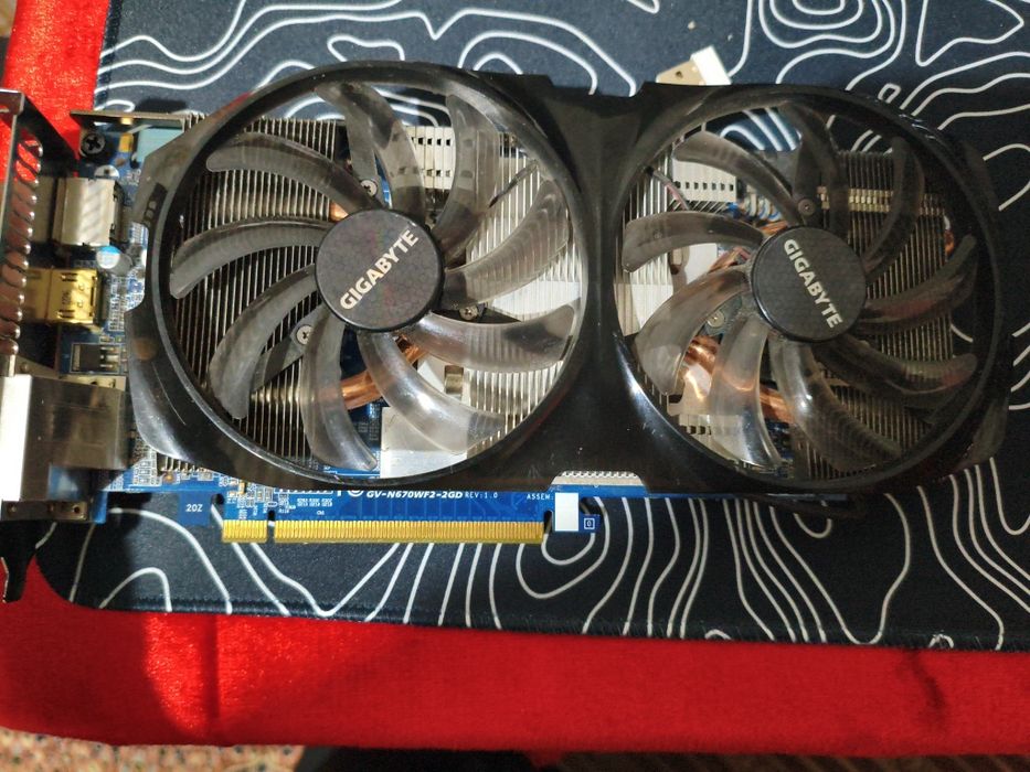 Продам Gtx 670 gigabyte