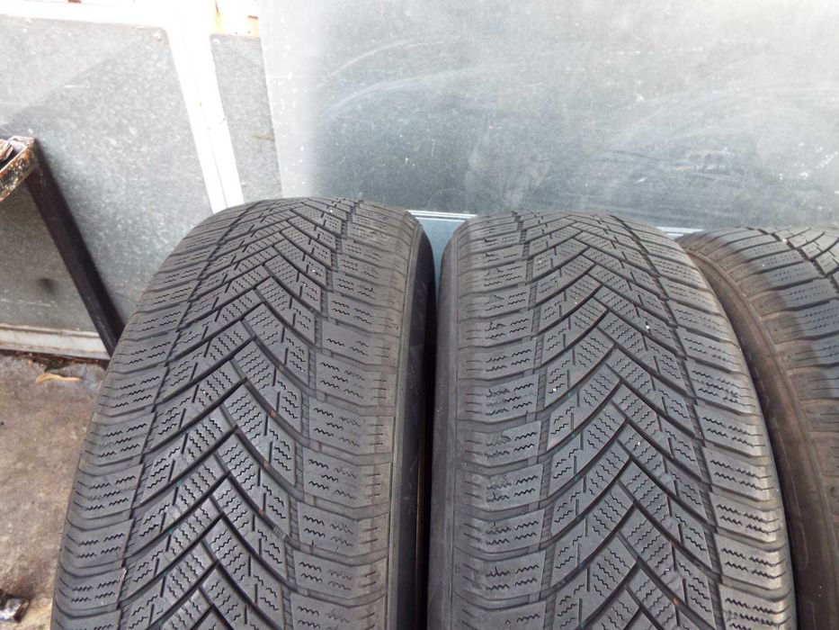 vand 4 anvelope de iarna 205/60/16 tourador winter pro ts1 pret 500lei