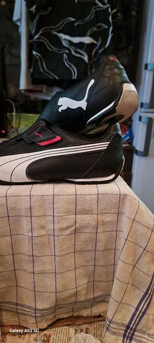 Продавам кецове на Puma естествена кожа.