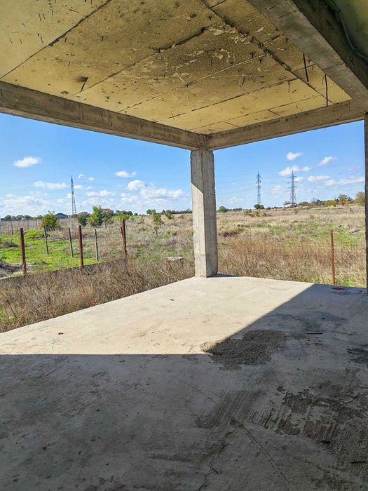 Casa la rosu in Constanta