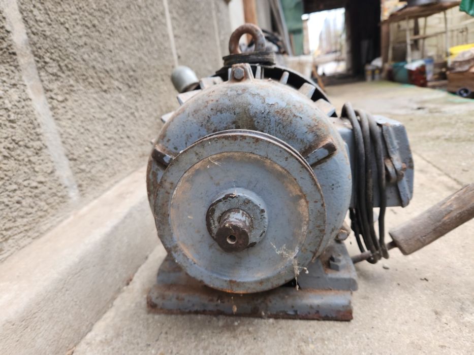 Motor mare cu pompa pentru irigatii/ solar pe curea