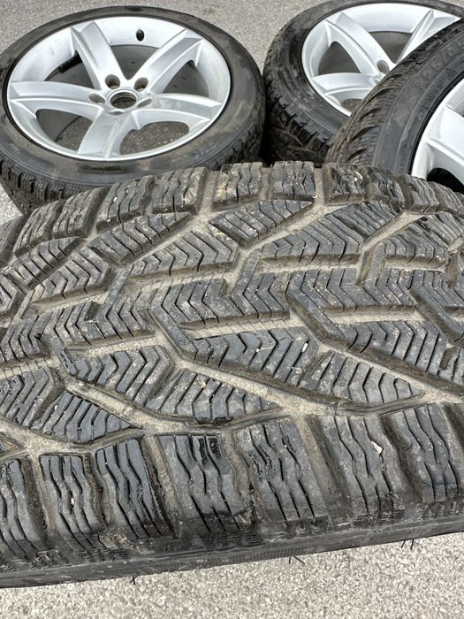 Зимни Гуми с Джанти  225/45R17