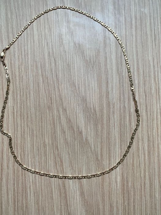 Vând Lănțișor de 14K cu o greutate de 9,65 grame lungime 55 cm