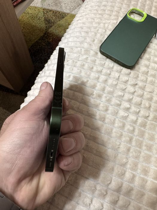 Iphone 13  128gb с гаранция