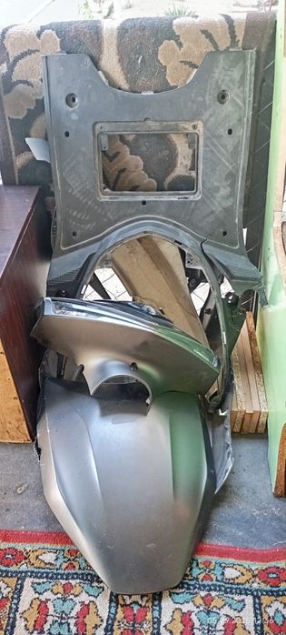 Skuter plastiklari bor va zapchastlari