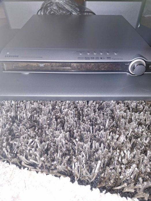 Видеомагнитофон Samsung