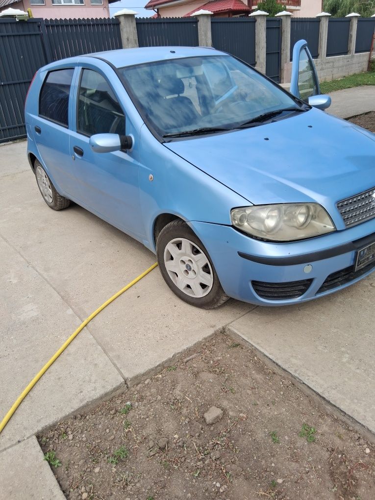 Vând Fiat punto motor 1300