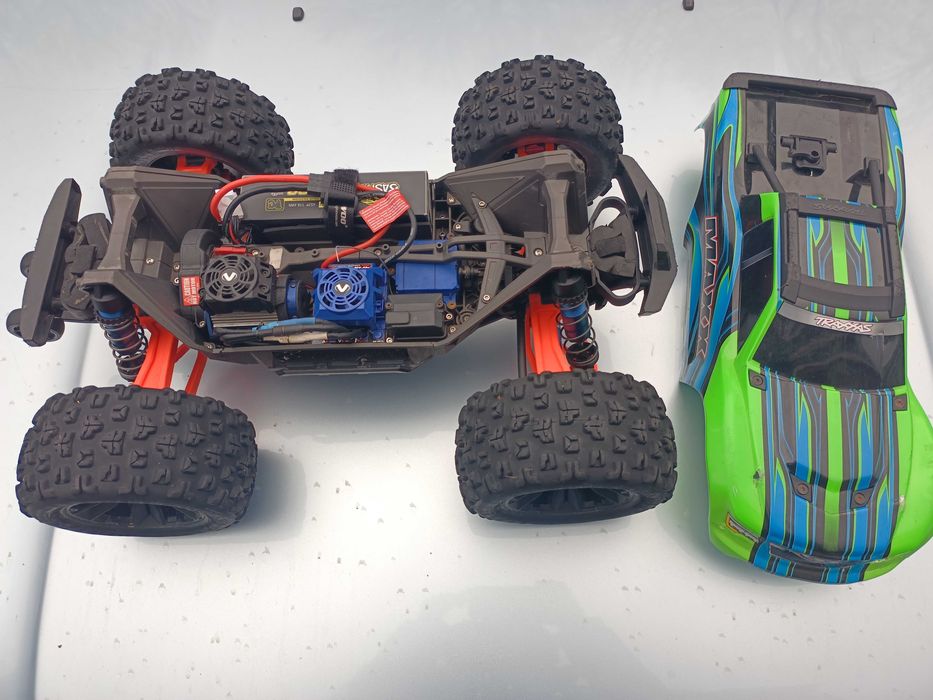 Traxxas Maxx V2 4S TSM VXL,-  Wide Maxx !