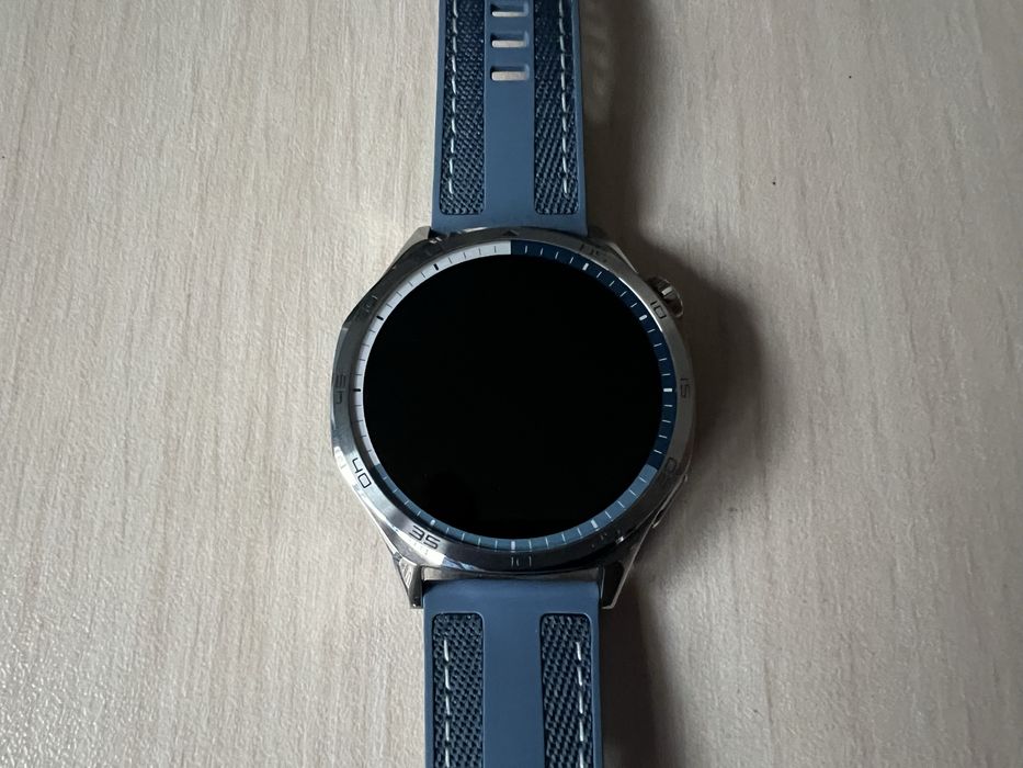 Продавам Huawei Watch GT5 46MM