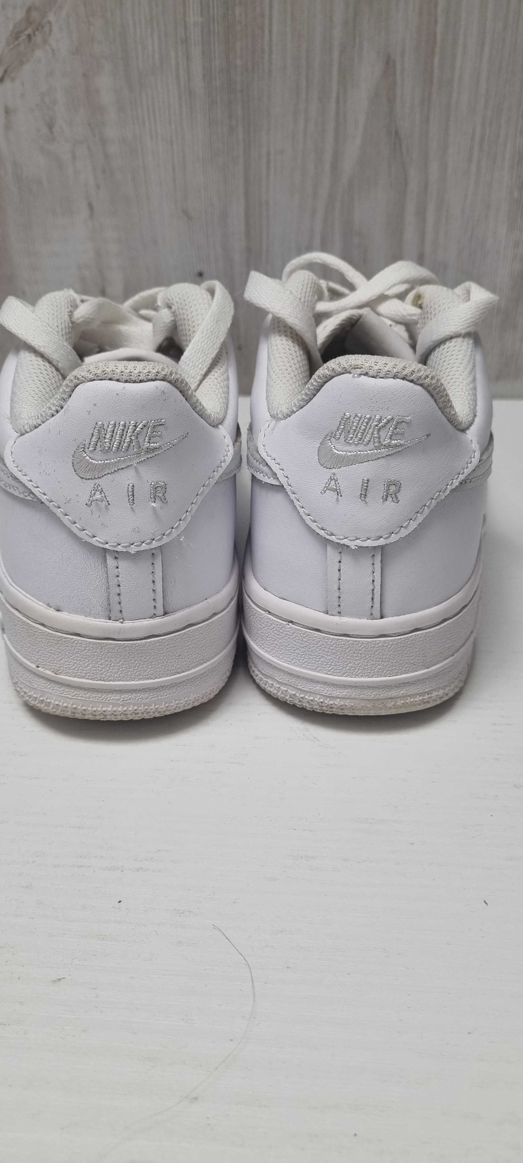 Nike Air Force 1 Low marimea 38