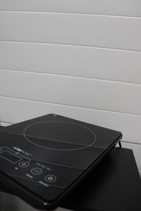 Индукционен котлон Clatronic 3569, Керамика,2000W,LED дисплей, 10 нивa