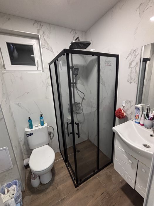 Довършителни Ремонтни - Душ кабини, обзавеждане за баня, Ламинат и още