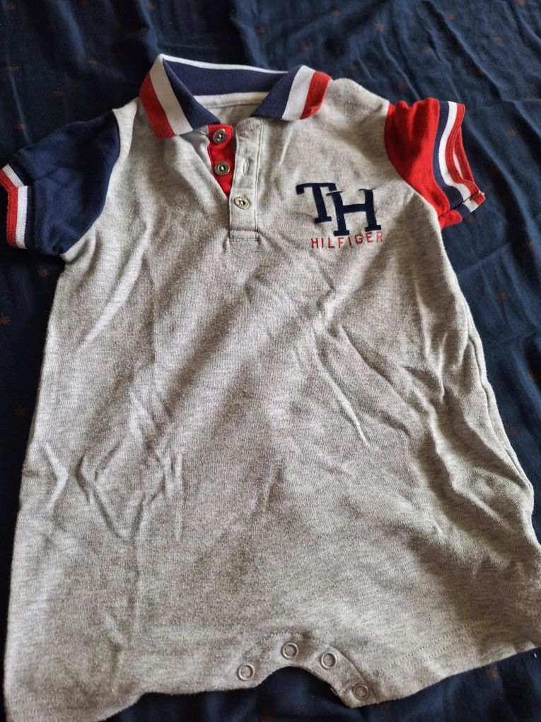 Tommy Hilfiger бебешки дрехи за момче