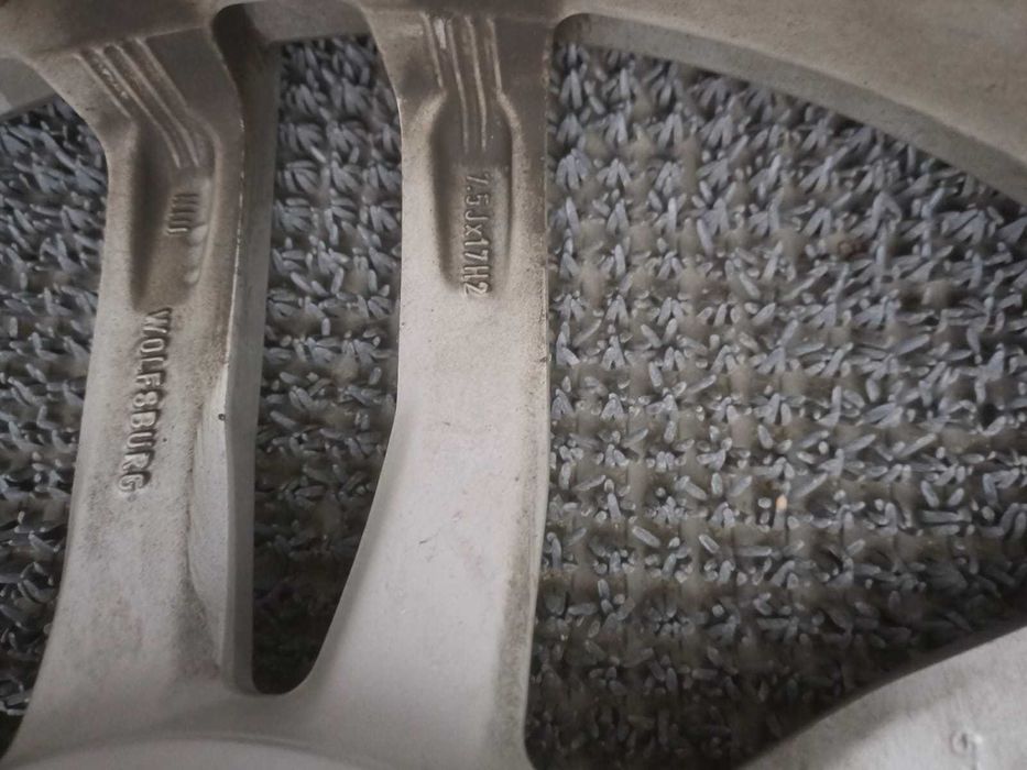 Vand jante Originale VW R17 5x112 + Anvelope Iarnă Hankook si Goodyear
