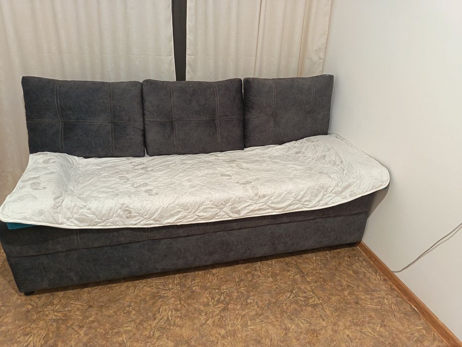 Мягкое мебель диван