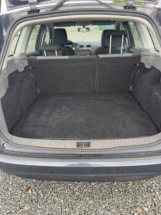 Ford Focus 2010 / 1.6 BENZINA