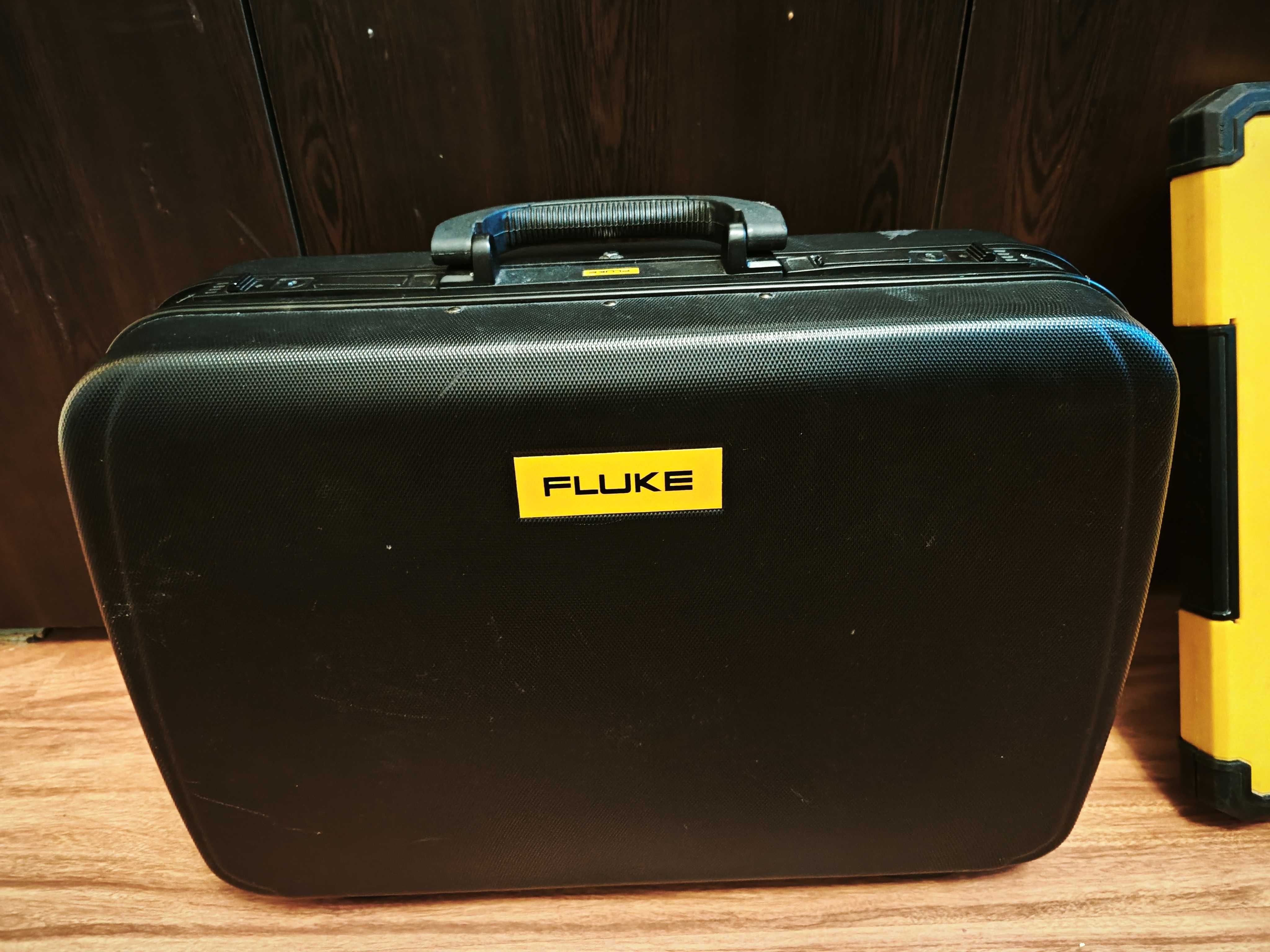 Fluke 434 Power Quality Analyzer
