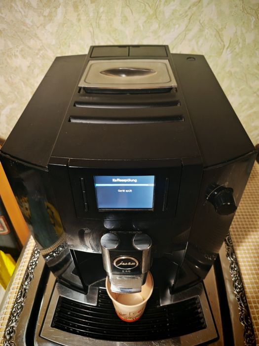 Jura Impressa E60 PianoBlack
