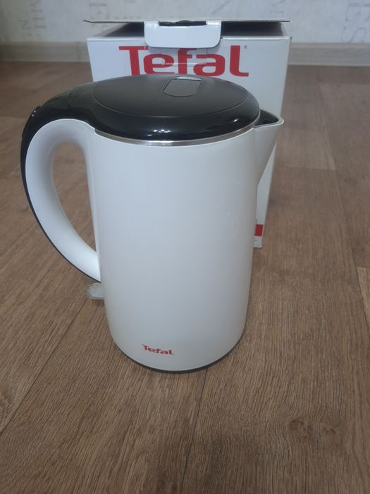 Электрический чайник Tefal 1.7 литра