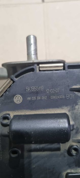 Ansamblu stergatoare complet cu motoras VW Golf 6 5k1955119 5K1955023