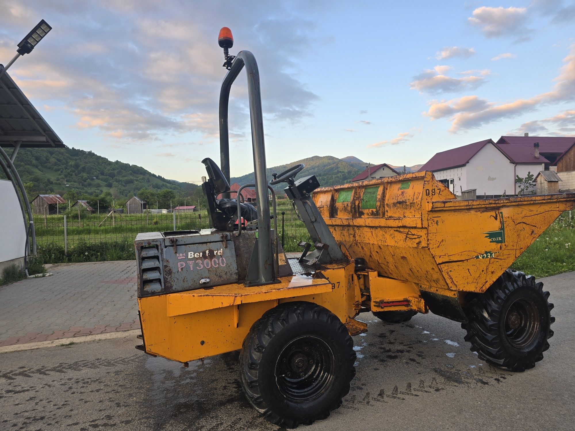 Dumper 3 tine Benford PT3000