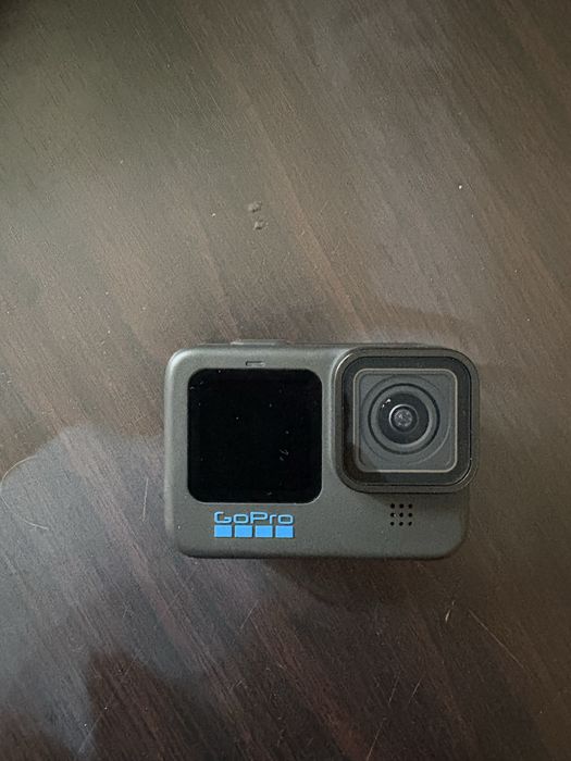 GoPro HERO10 Black – baterie aproape nouă + multe accesorii