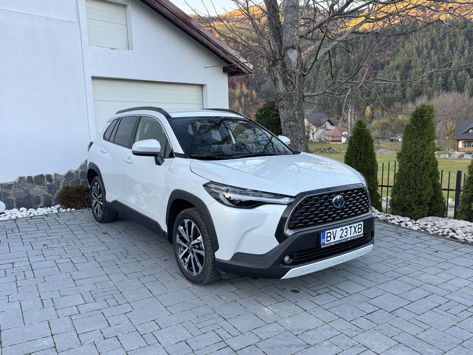 Toyota corolla cross 2024 4x4 AWD 2.0 hybrid