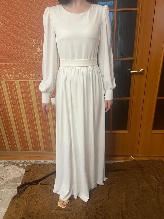 Продам новое платье