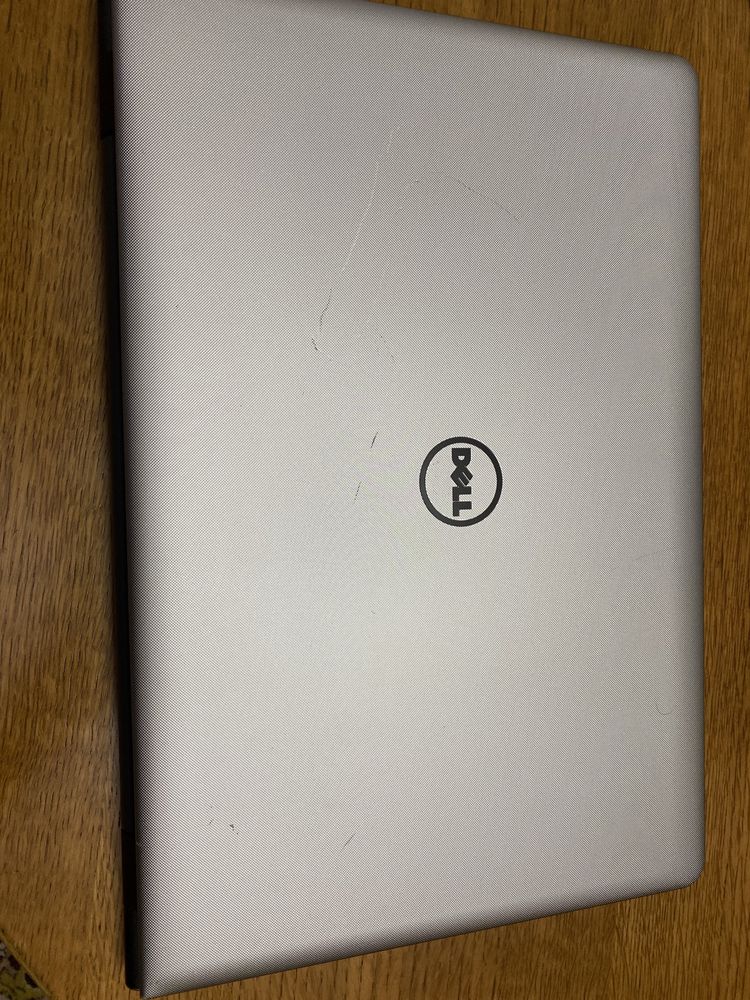 Vand Dell Inspiron 5758 i5 17.3"