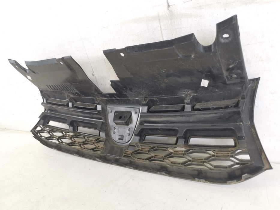 Радиаторна решетка Дачия Логан 2 [фейслифт] [ - ] Оригинална, в добро