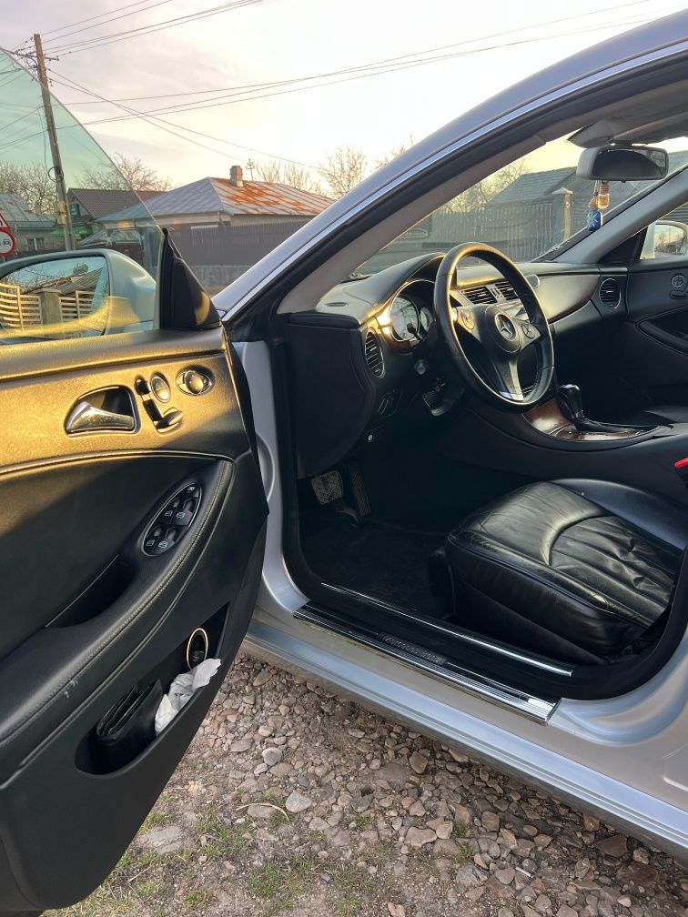 Vând/schimb Mercedes CLS 320 cdi
