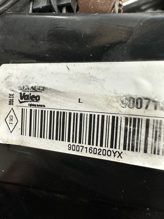 Stop stânga aripă renault megane.4.cod:265554829.r.