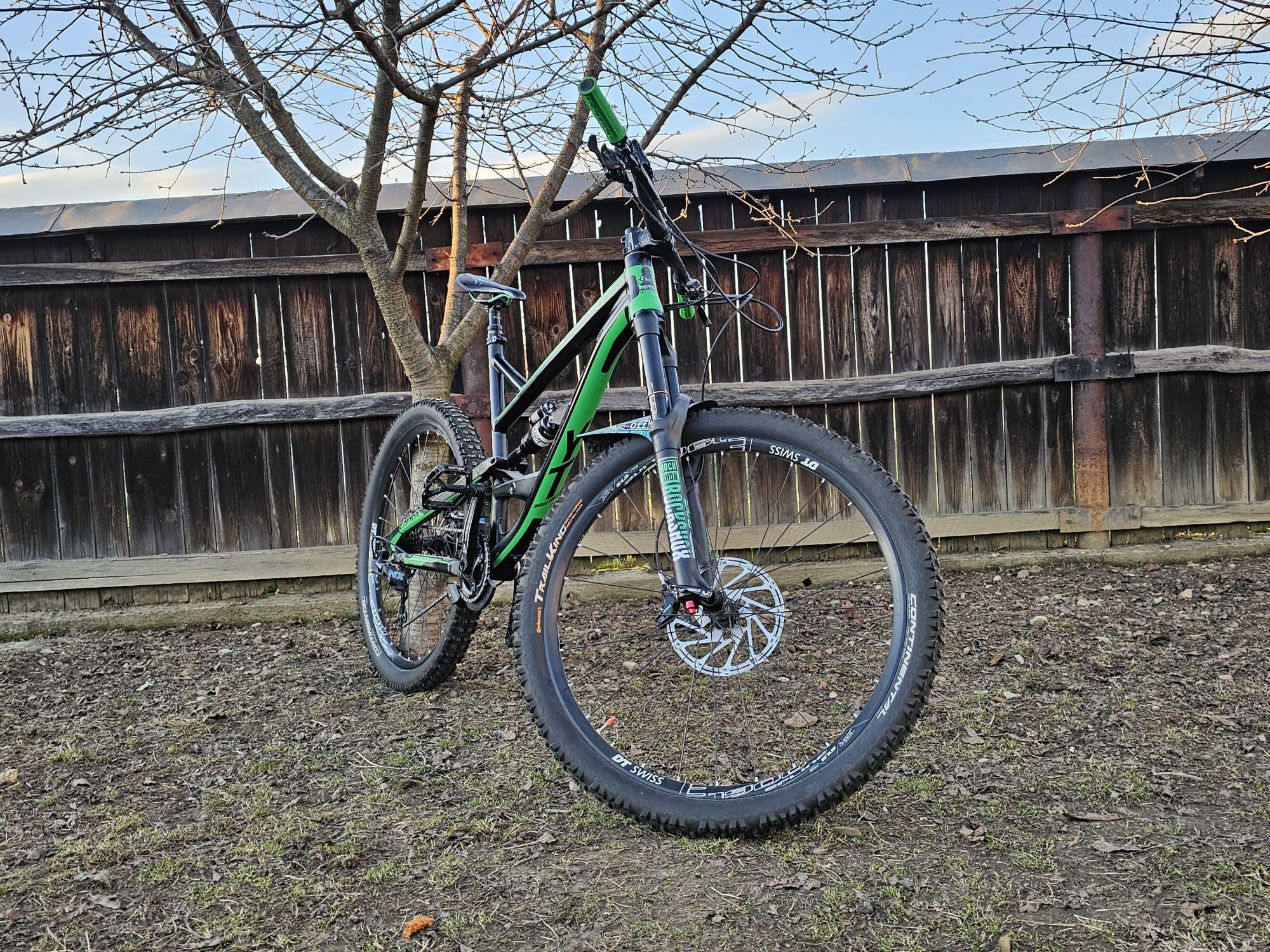 YT Industries Capra comp 2 Full suspension !!Urgent!!