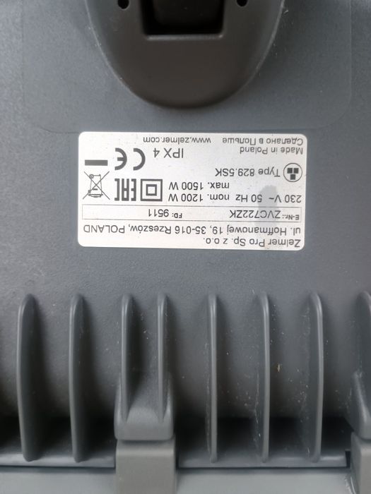 Aspirator Zelmer 1500 cu filtrare prin apa