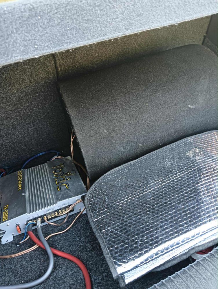 Statie auto + subwoofer
