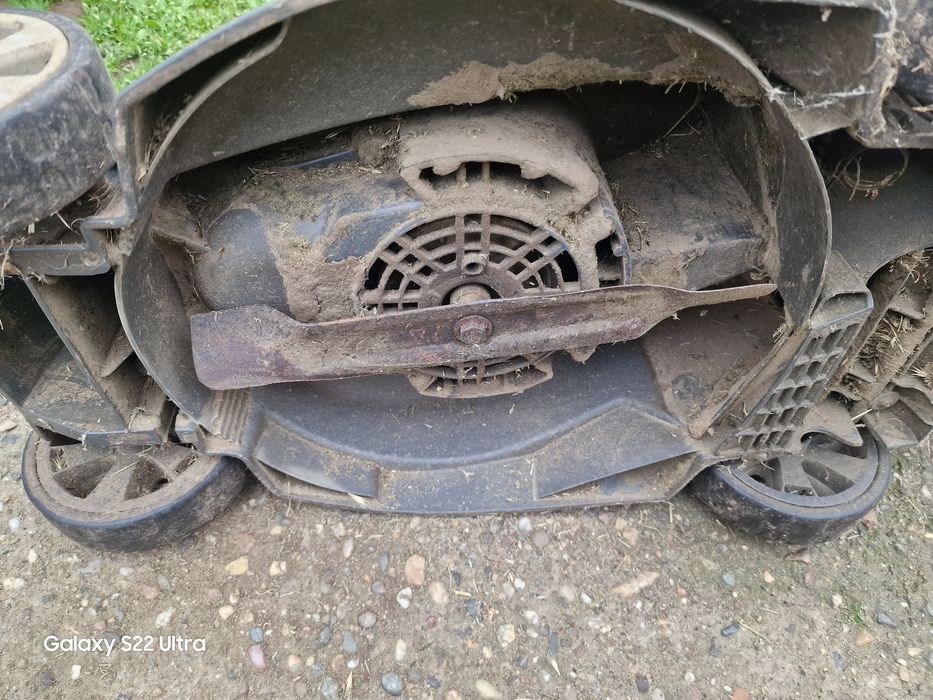 Електрическа  косачка гардена32 Е