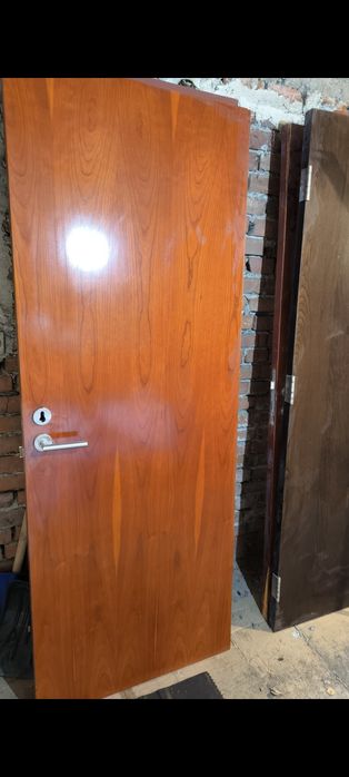 Интериорни врати