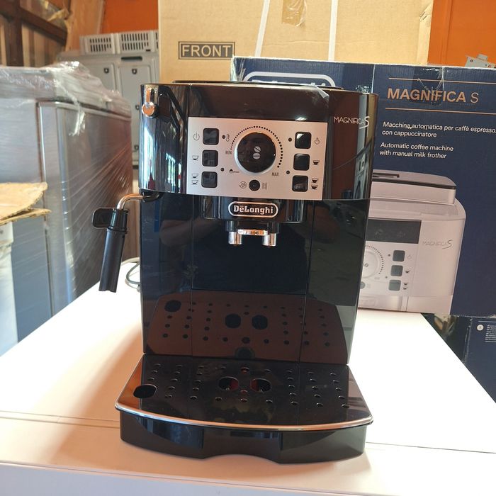 Делонги Магнифика S кафе машина - гаранция 6 месеца