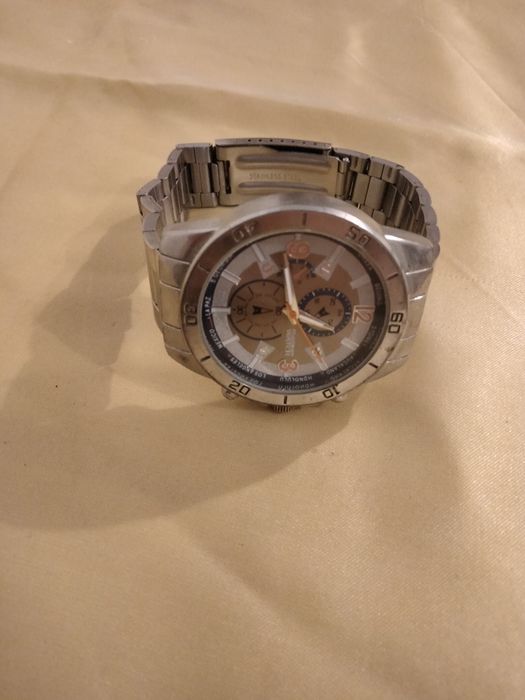 Vând ceas bărbătesc