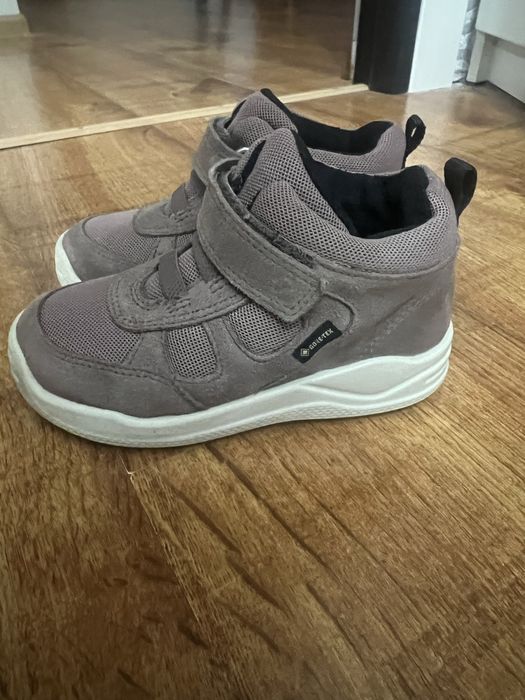 Детские ботинки