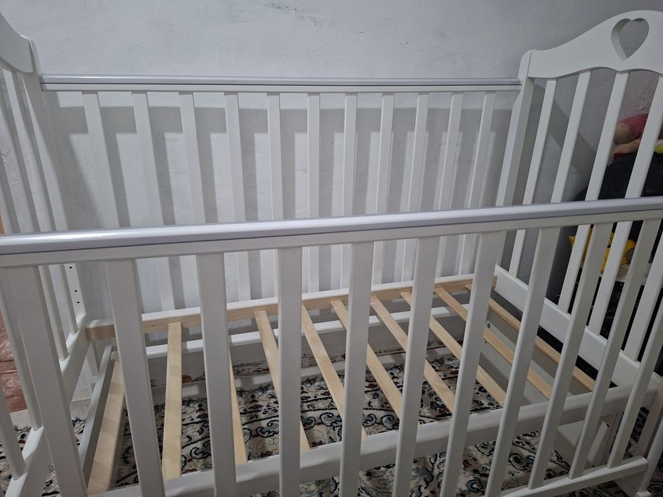 Кроватка детская