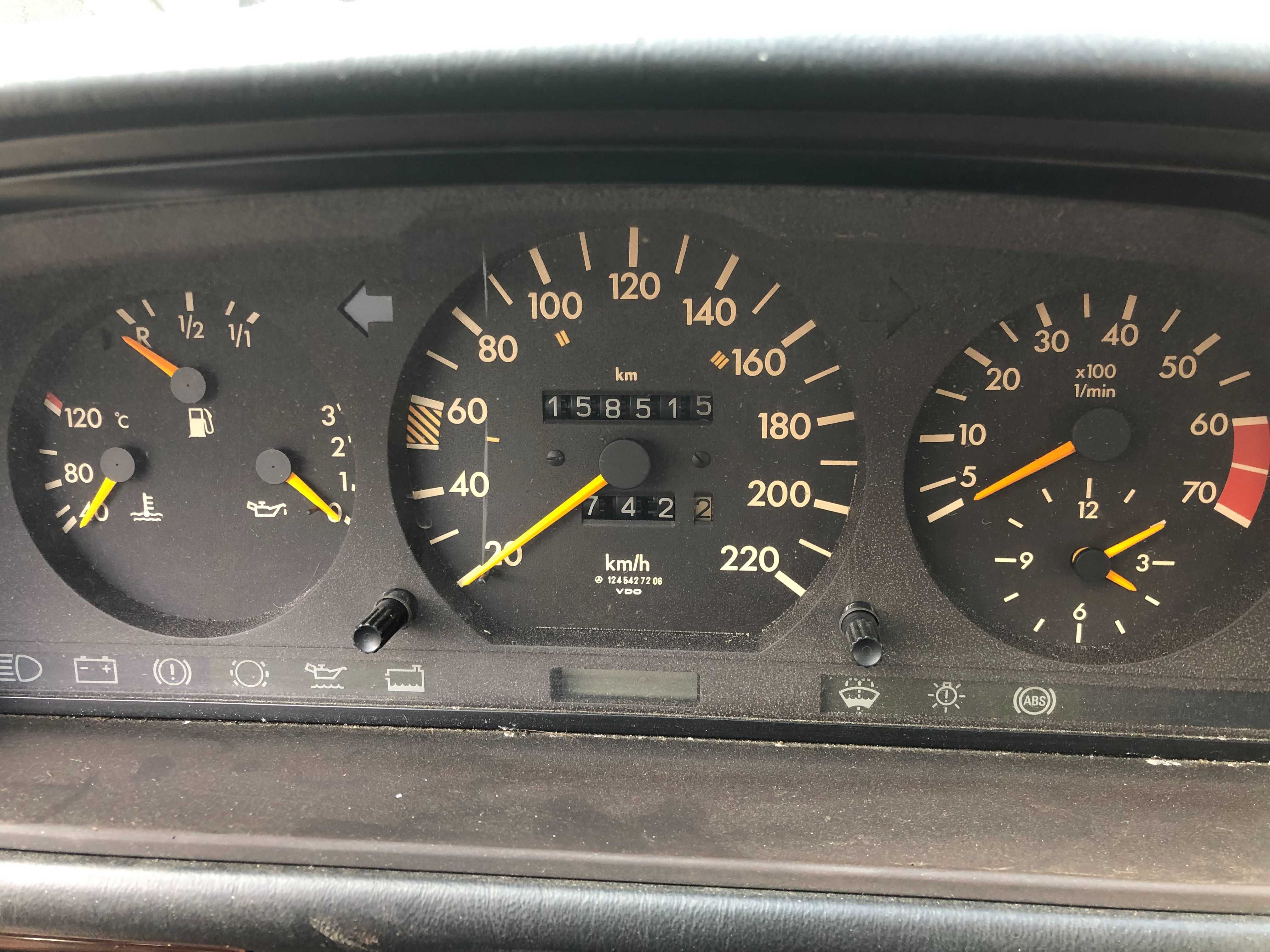 Mercedes Benz W124  200CE