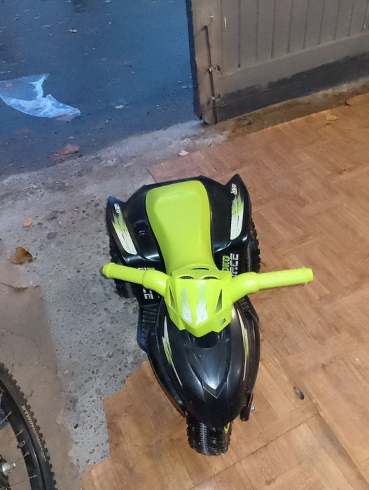 Детски мотор с акумулатор