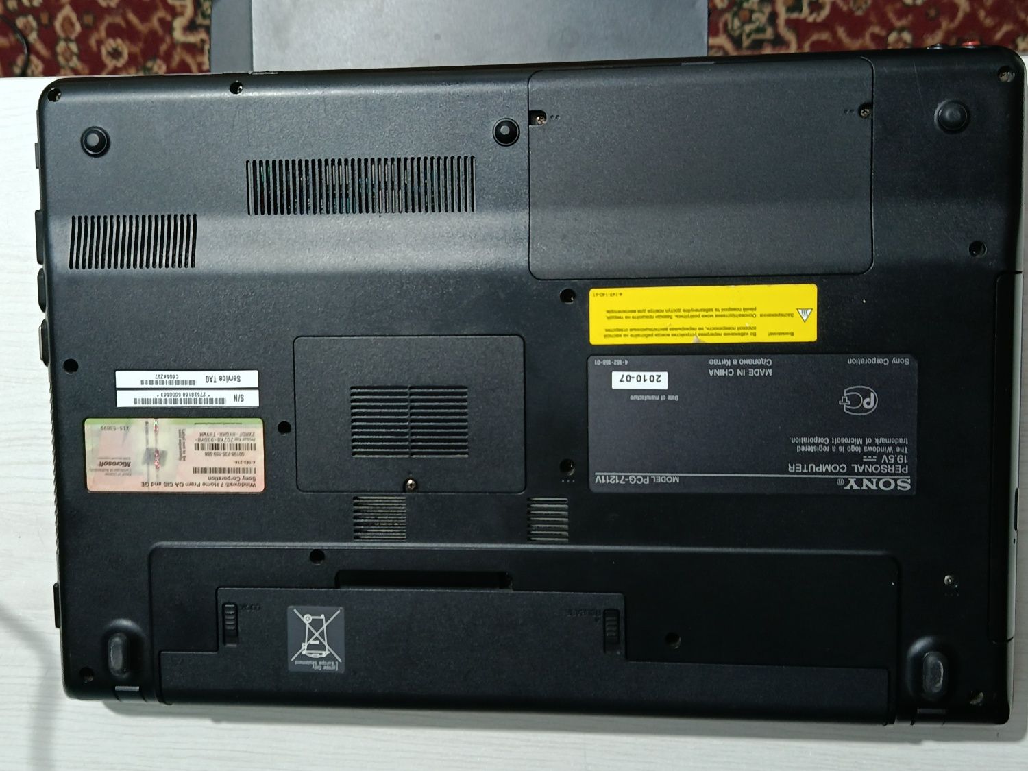 Продаётся ноутбук Sony VAIO VPC-E25J R