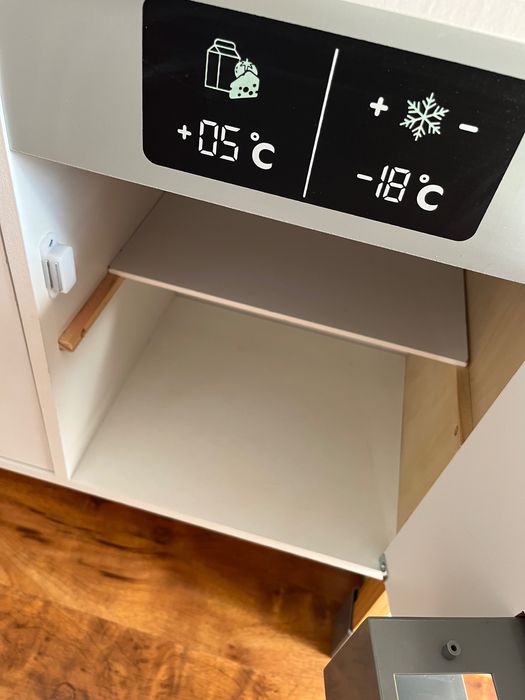 Детска дървена кухня