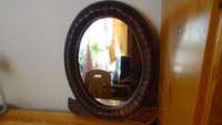 Заявено - Старо автентично огледало с рамка от дърво и орнаменти.