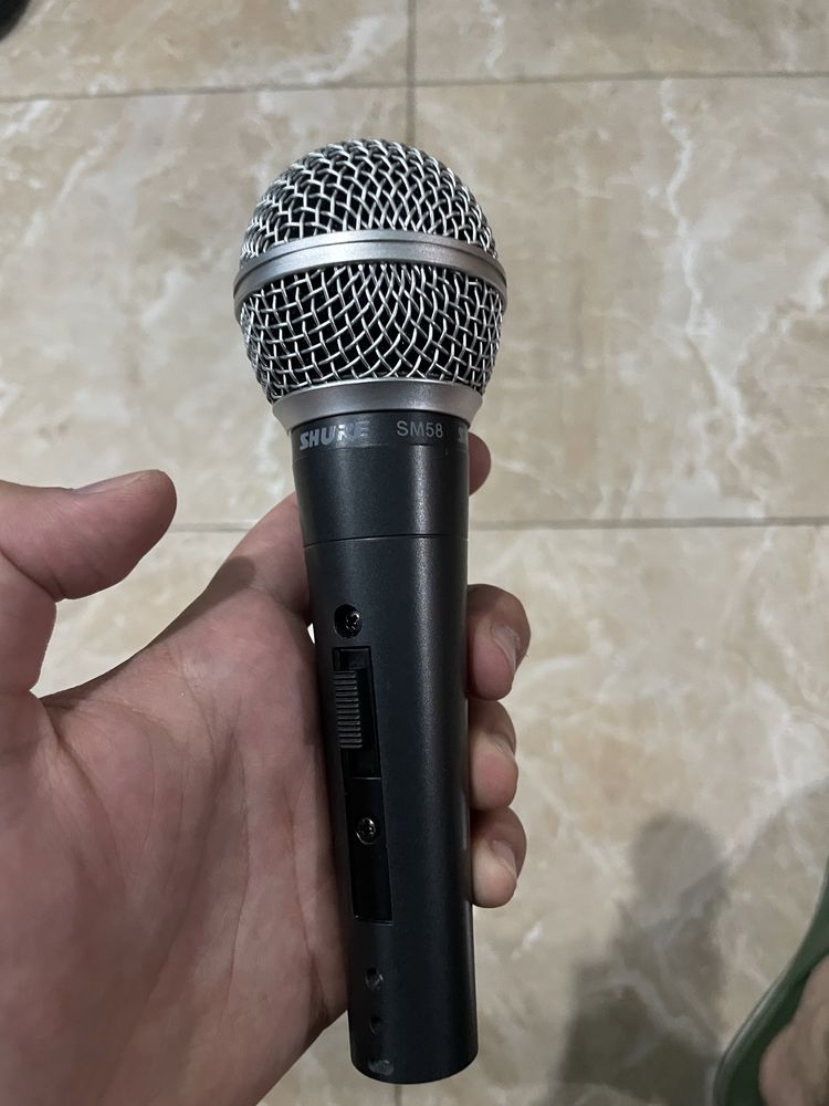 Микрофон Shure sm58